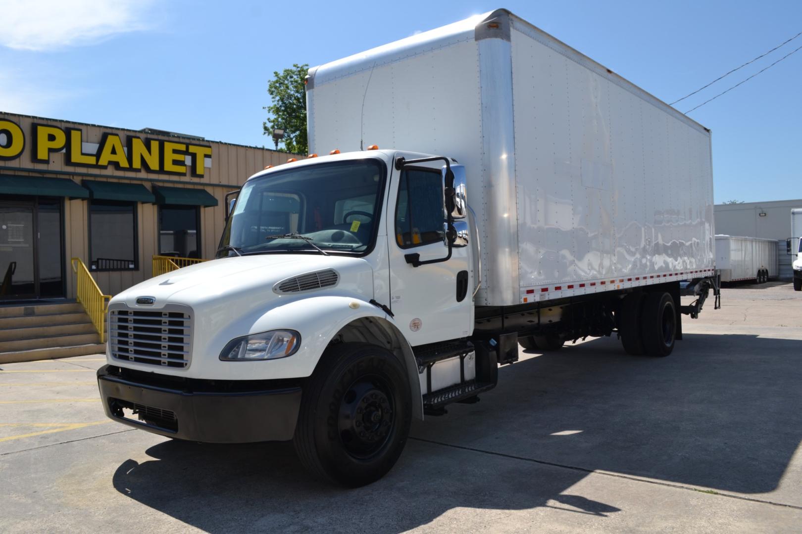 2019 WHITE /BLACK FREIGHTLINER M2-106 with an CUMMINS B6.7L 240HP engine, ALLISON 2500RDS AUTOMATIC transmission, located at 9172 North Fwy, Houston, TX, 77037, (713) 910-6868, 29.887470, -95.411903 - Photo#0